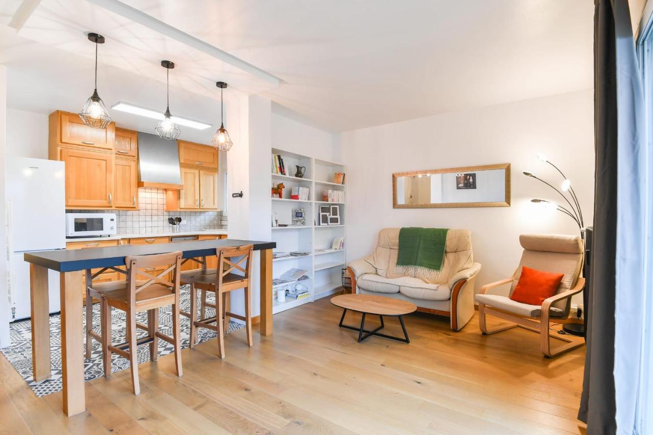 Nice Apartment With Balcony Very Close To The City Center Annecy Eksteriør billede