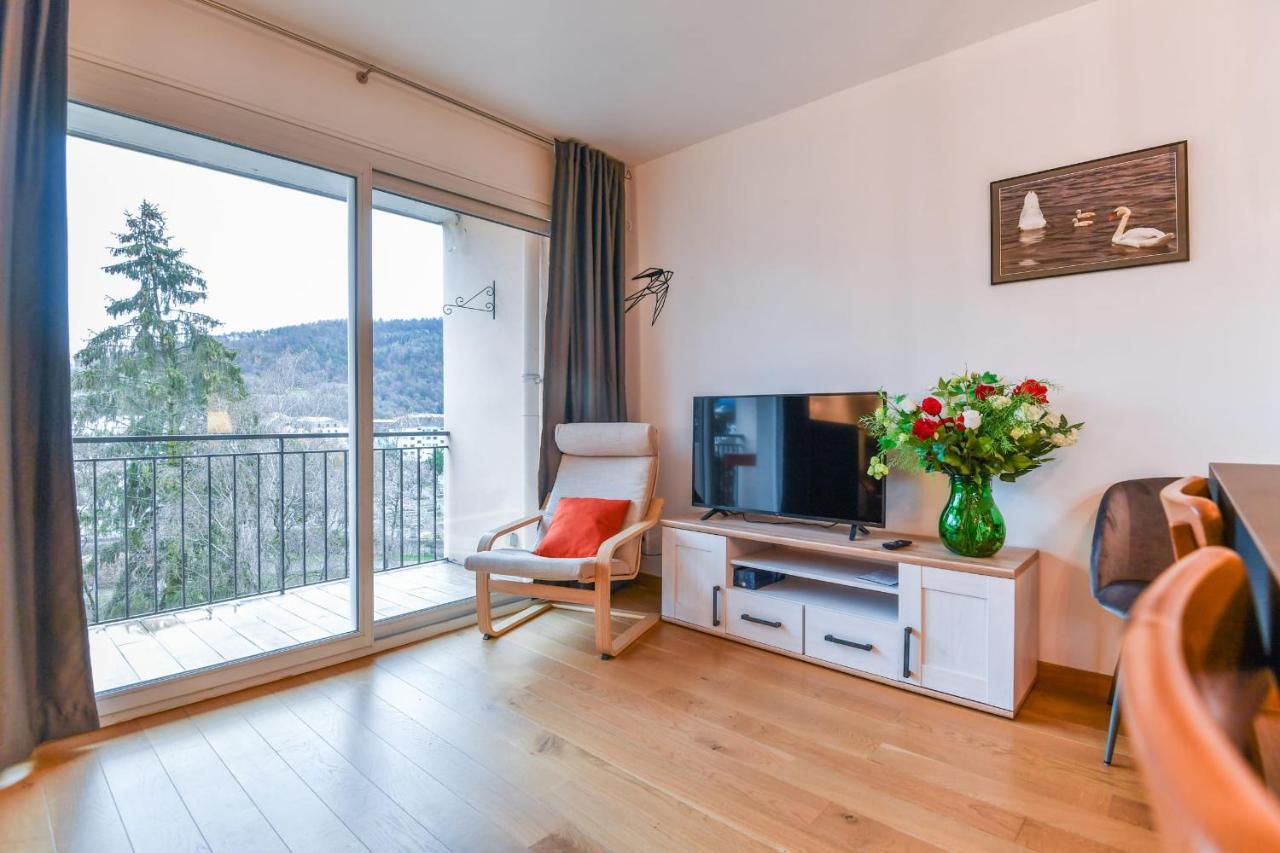Nice Apartment With Balcony Very Close To The City Center Annecy Eksteriør billede