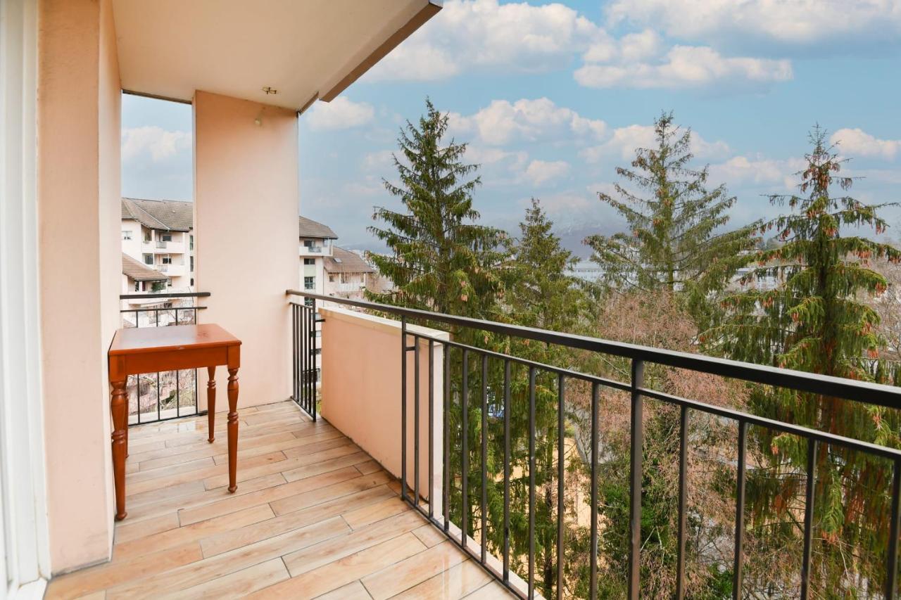 Nice Apartment With Balcony Very Close To The City Center Annecy Eksteriør billede