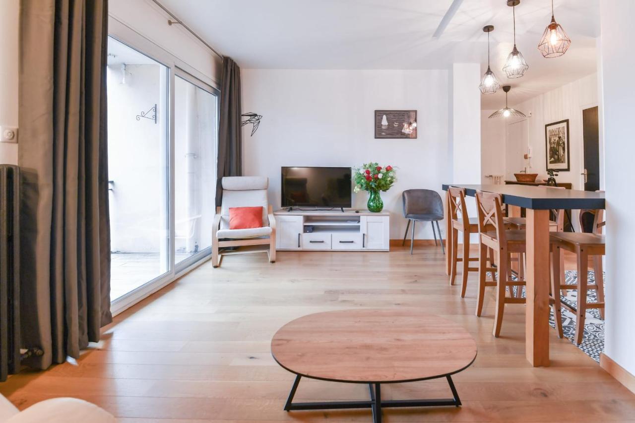Nice Apartment With Balcony Very Close To The City Center Annecy Eksteriør billede