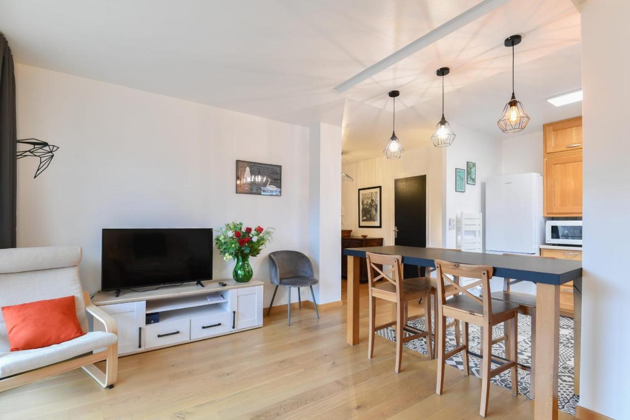 Nice Apartment With Balcony Very Close To The City Center Annecy Eksteriør billede