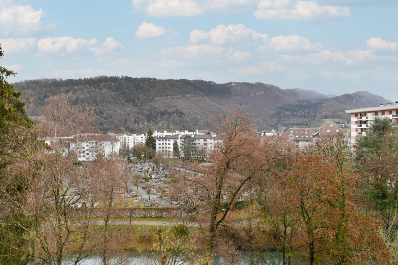 Nice Apartment With Balcony Very Close To The City Center Annecy Eksteriør billede
